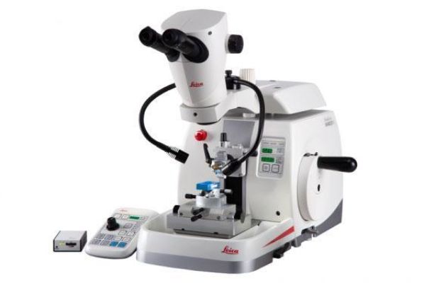 Microtom Rotativ Pentru Cercetare HistoCore NANOCUT R 